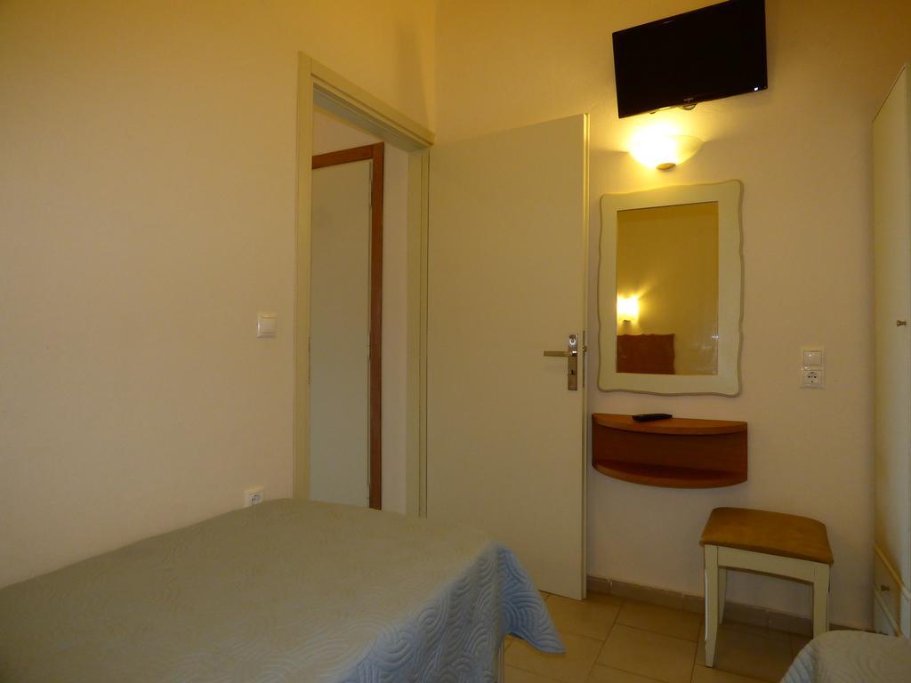 Camelia Studios & Apartments Stalós Zewnętrze zdjęcie