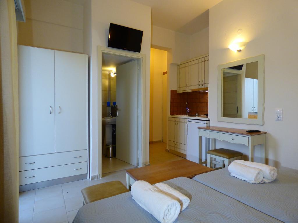 Camelia Studios & Apartments Stalós Zewnętrze zdjęcie