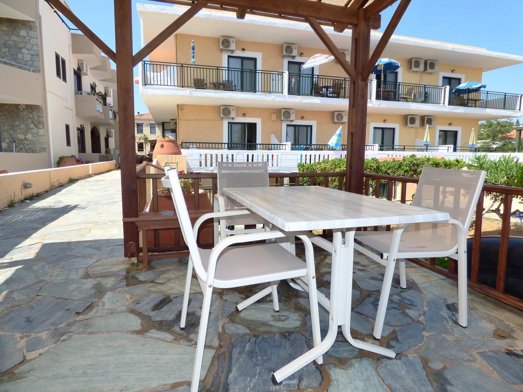Camelia Studios & Apartments Stalós Zewnętrze zdjęcie