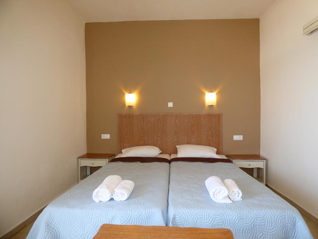 Camelia Studios & Apartments Stalós Zewnętrze zdjęcie