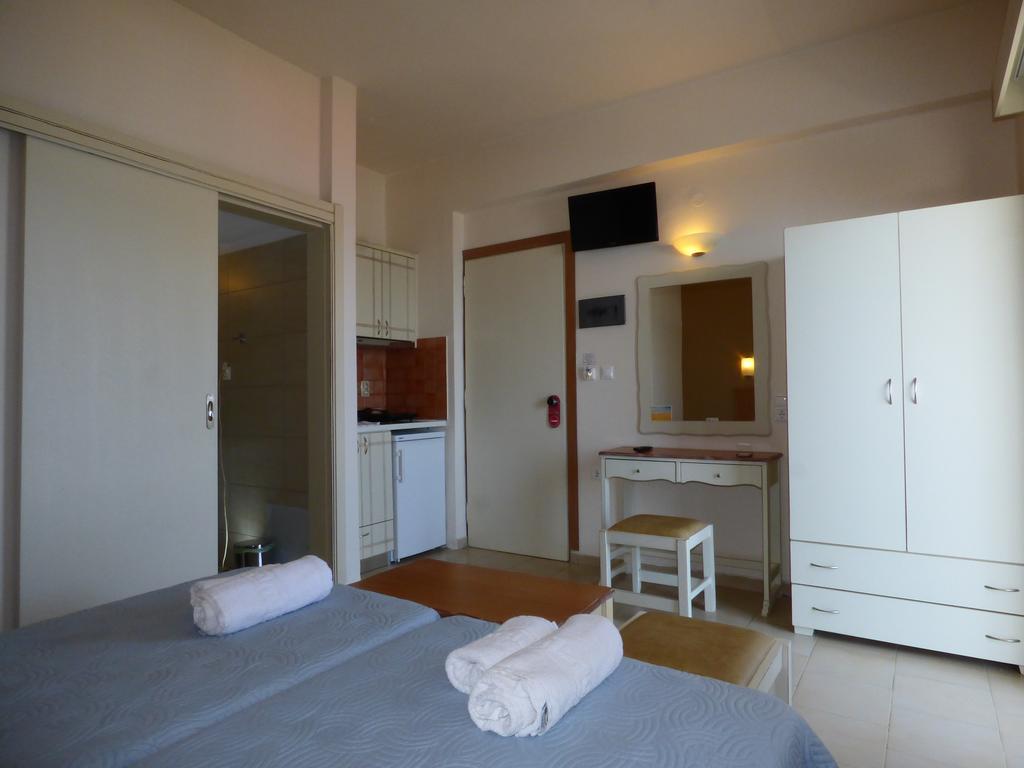 Camelia Studios & Apartments Stalós Zewnętrze zdjęcie