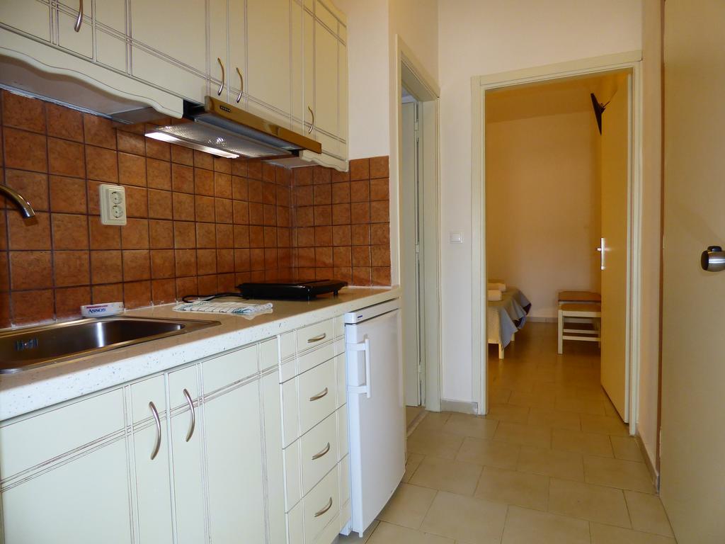 Camelia Studios & Apartments Stalós Zewnętrze zdjęcie